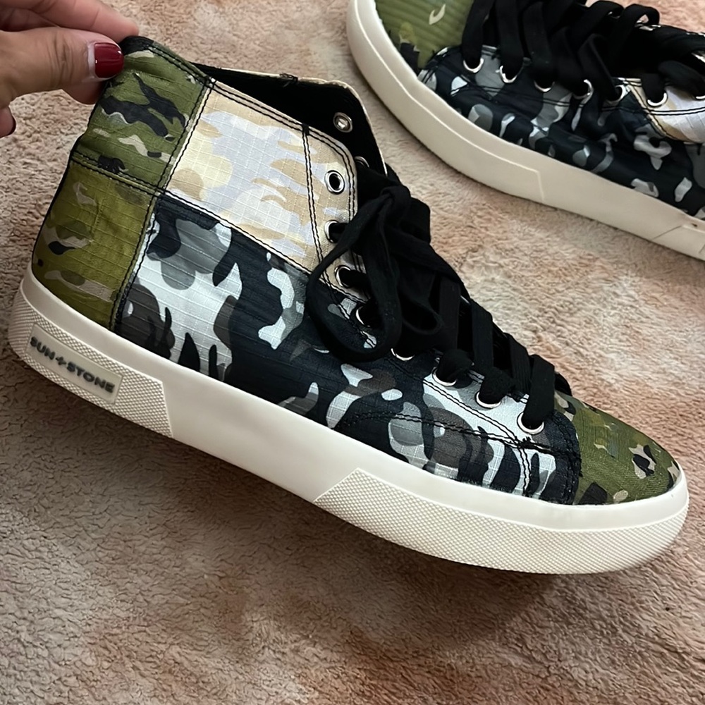 Sneakers